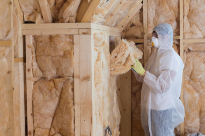 attic insulation lowers energy costs